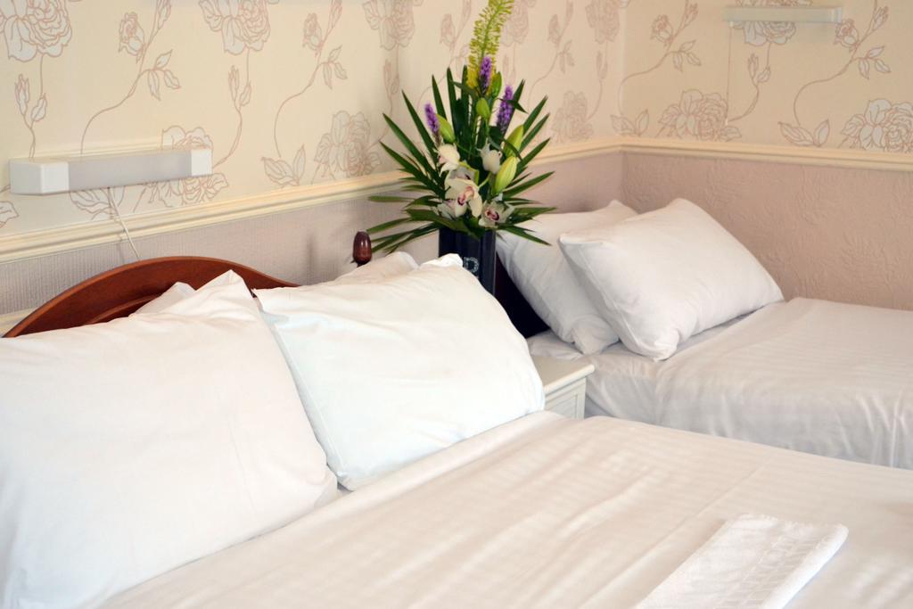 Lyndene Hotel Blackpool Buitenkant foto