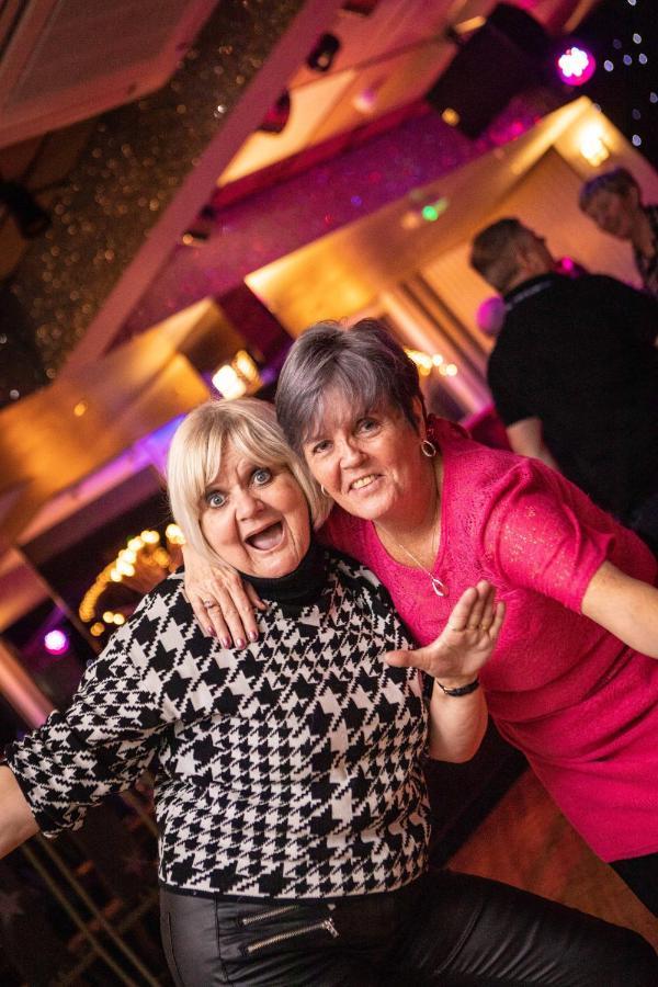 Lyndene Hotel Blackpool Buitenkant foto