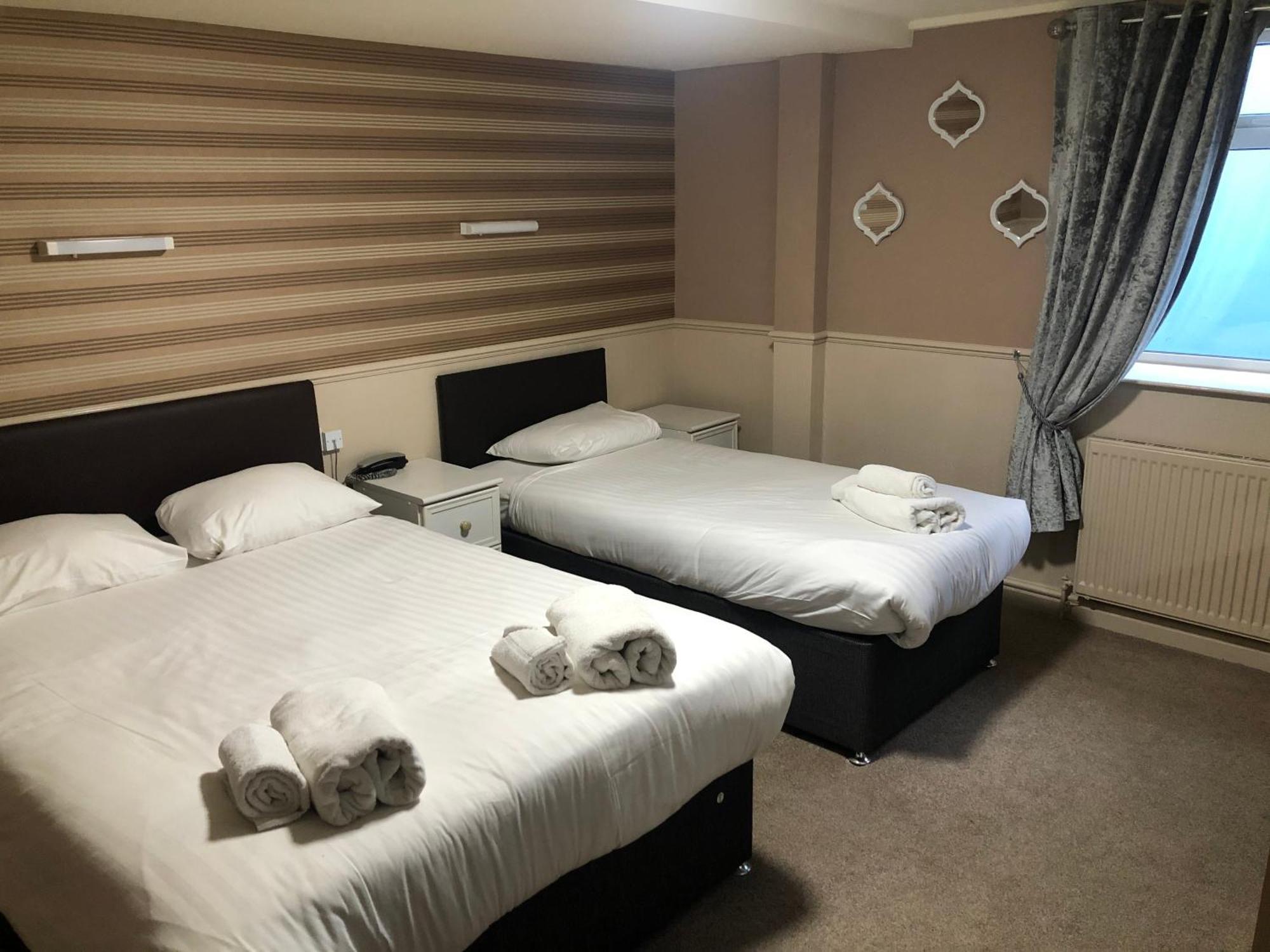 Lyndene Hotel Blackpool Buitenkant foto